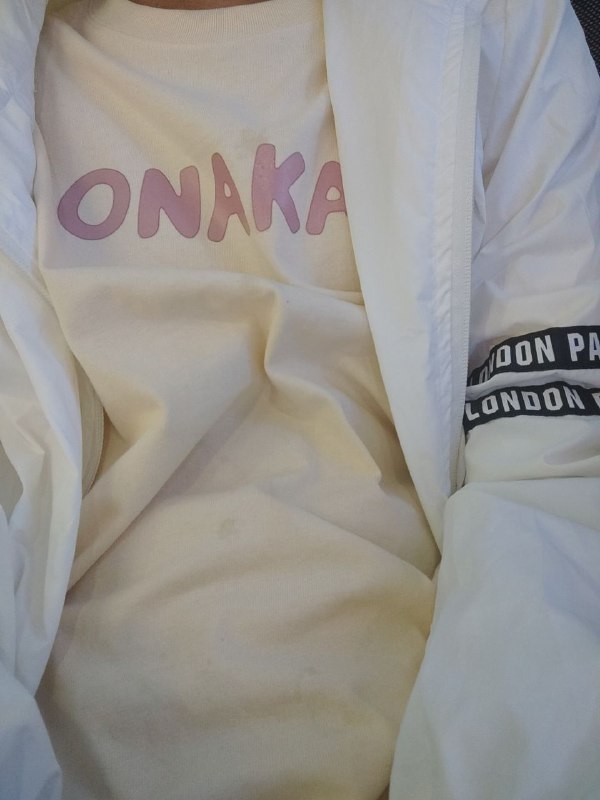 朋友爆的装备我穿上还挺好看的